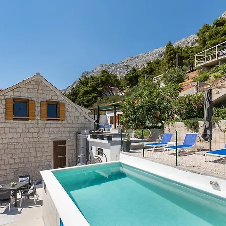 Waterview - Koru And Pool *