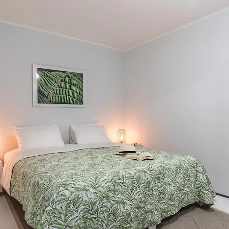 Waterview - Koru And Pool Apartment