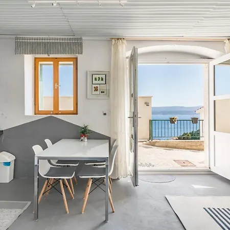 Waterview - Koru And Pool * Mimice